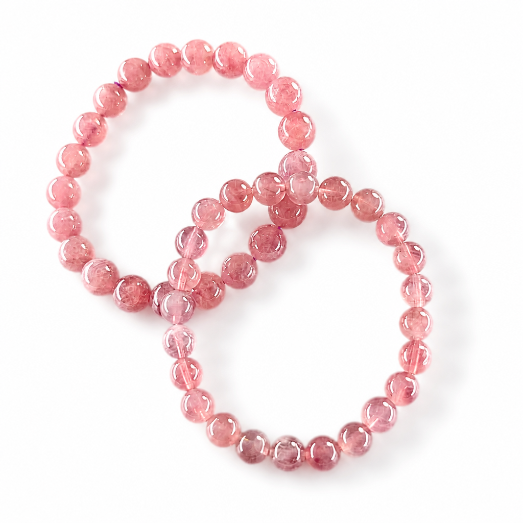 Side view of purple star rose quartz beads on a high-elastic cord