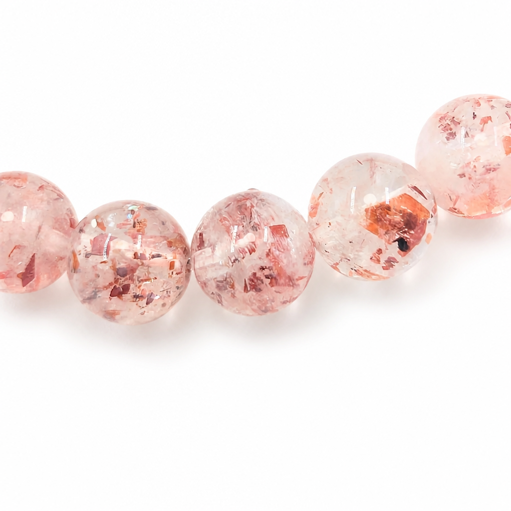Strawberry Super 7 single-stone bracelet from Aura Lune